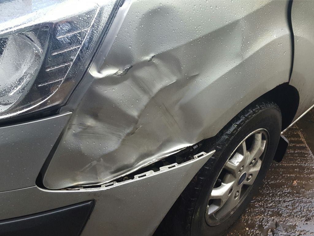 Ford Transit Custom front N/S damage